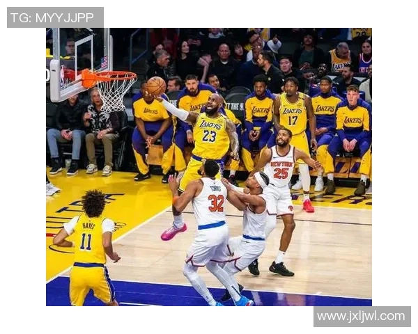 湖人对阵尼克斯精彩直播全程回顾与赛后分析